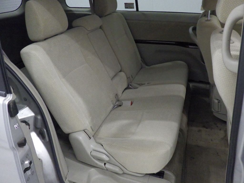 2015 Toyota Isis G auction photo 7