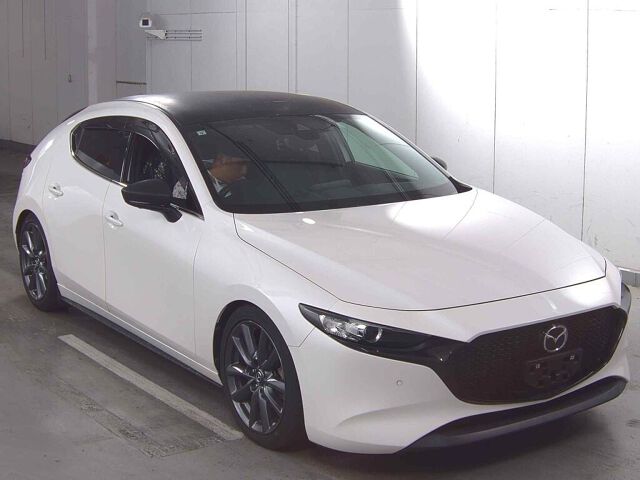 2019 Mazda 3ファストバック 15Sツーリング 4WD Japan auction vehicle