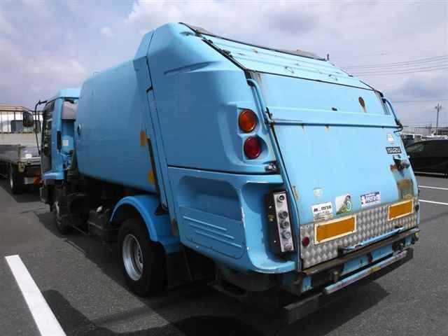 2003 Isuzu Forward Packersha auction photo 2