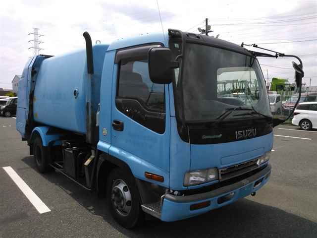 Japan Auction Vehicles 9 2003 Isuzu Forward Packersha auction photo
