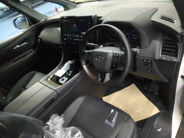 2026 Toyota Vellfire Z Premier auction photo 3