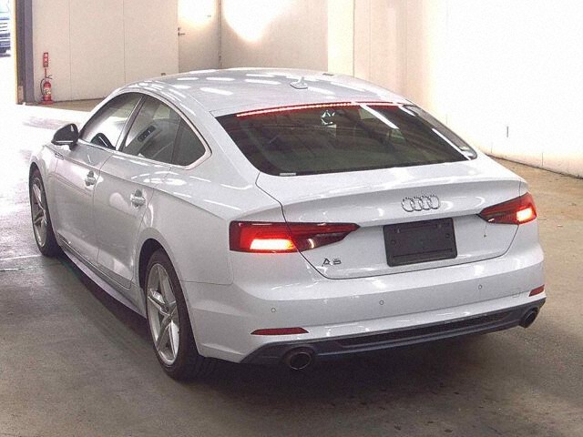 2019 Audi A5 Sportback 40TFSIスポSライン auction photo 2