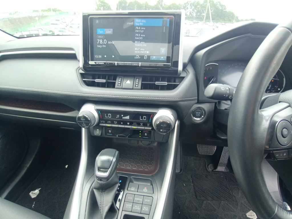 2022 Toyota RAV4 G 4WD auction photo 11