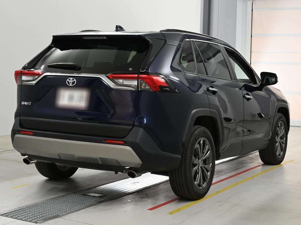 2022 Toyota RAV4 G 4WD auction photo 2