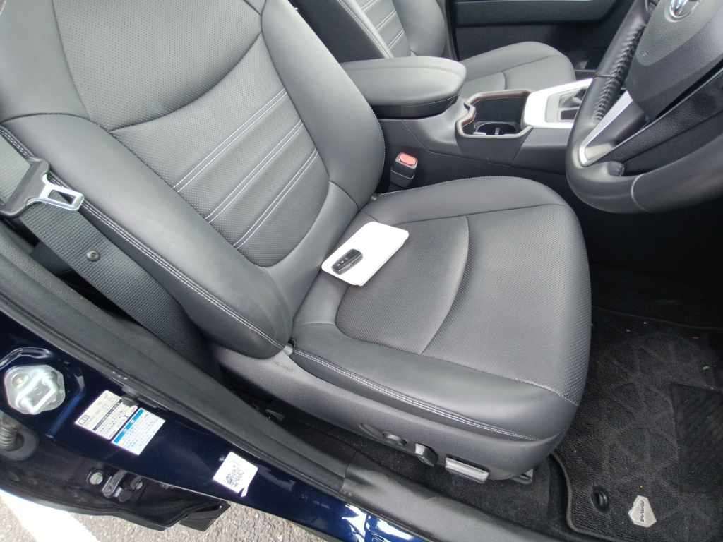 2022 Toyota RAV4 G 4WD auction photo 10