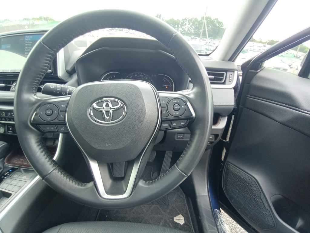 2022 Toyota RAV4 G 4WD auction photo 9
