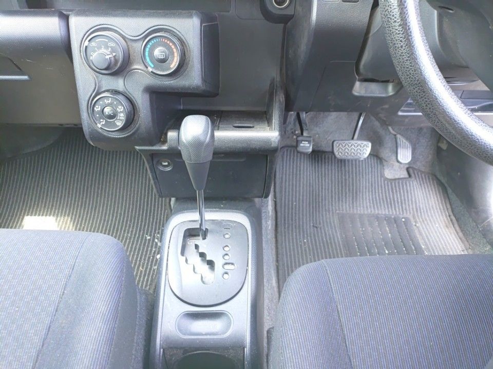 2018 Toyota Probox auction photo 12