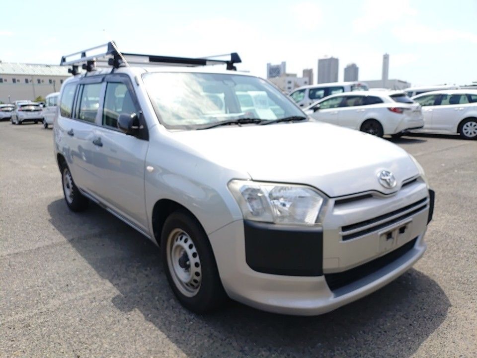 2018 Toyota Probox auction photo 4