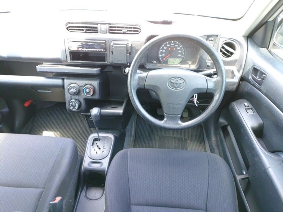 2018 Toyota Probox auction photo 3