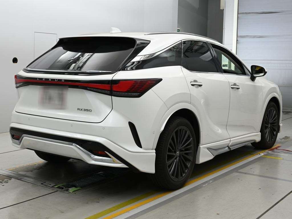 2024 Lexus RX RX350 Version L auction photo 2