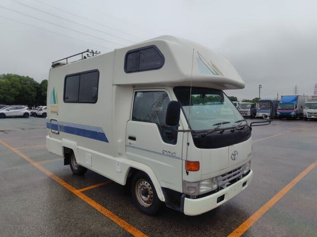Japan Auction Vehicles 8 1997 Toyota Dyna camping auction photo