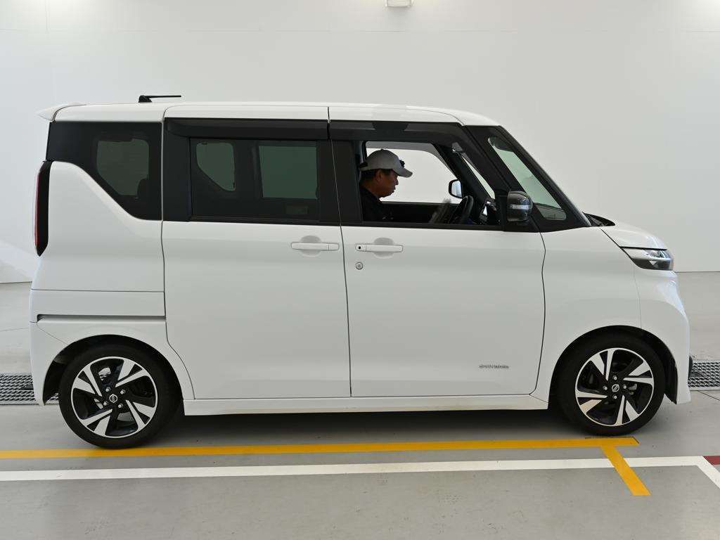 2022 Nissan Roox ハイウェイスタGターボアーバンクロム auction photo 3