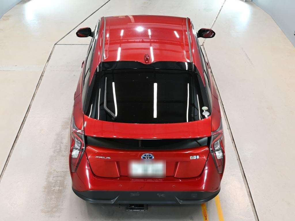 2018 Toyota Prius A Touring Selection auction photo 8