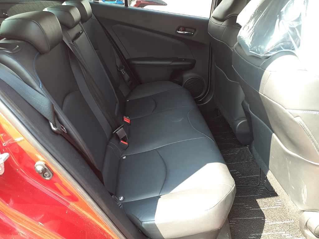 2018 Toyota Prius A Touring Selection auction photo 12
