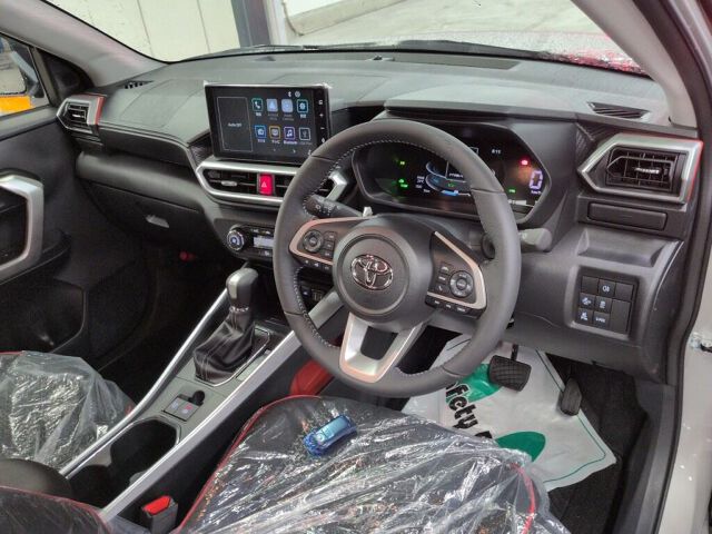 2026 Toyota Raize ハイブリッドZ auction photo 3