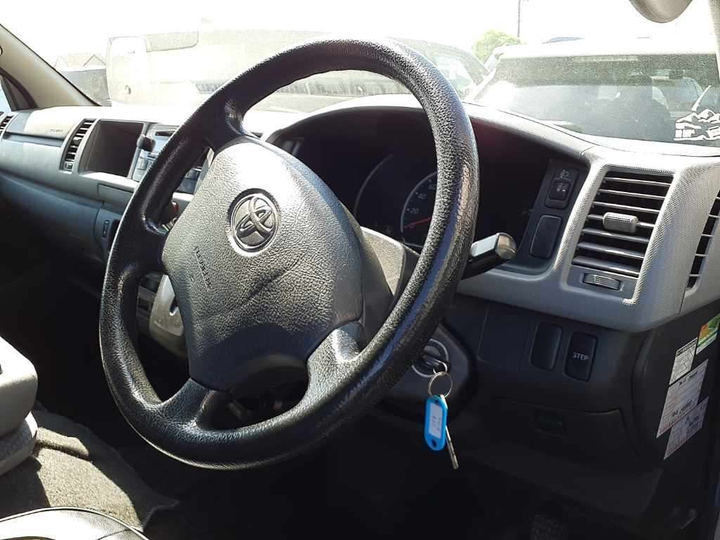 2010 Toyota Hiace GL ウェルキャブクルマイスBタイフ auction photo 9
