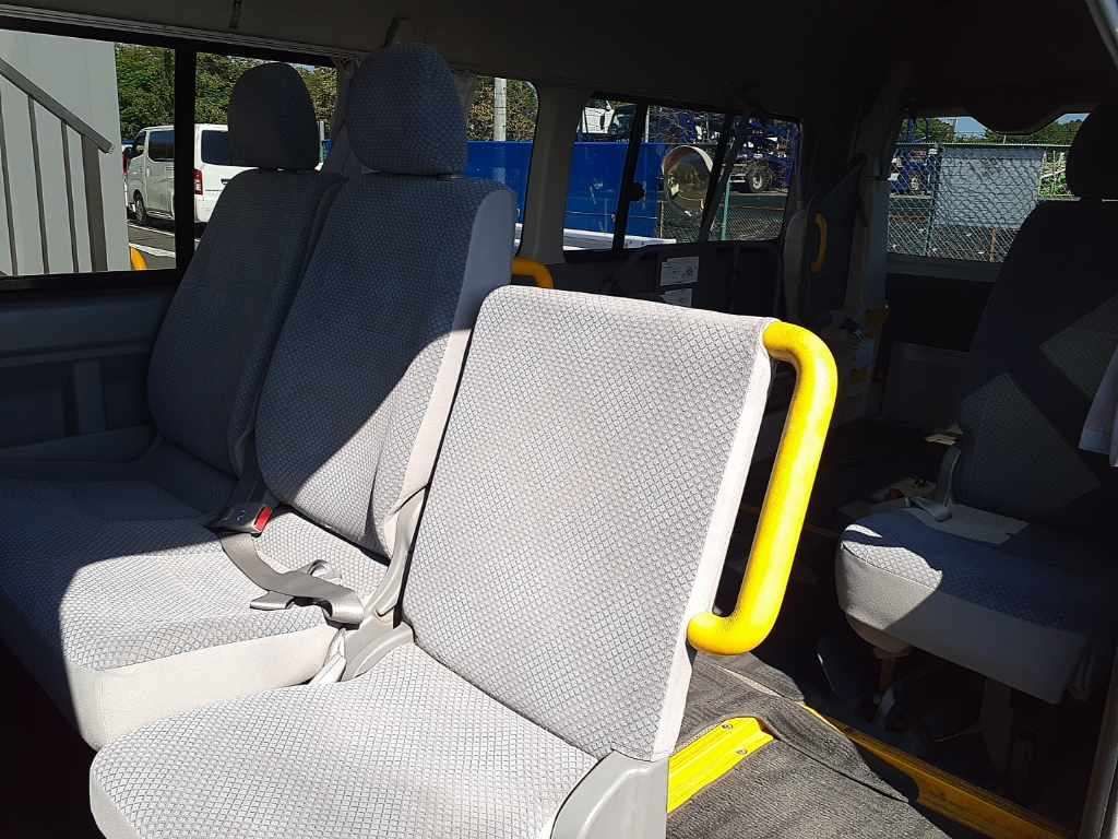 2010 Toyota Hiace GL ウェルキャブクルマイスBタイフ auction photo 11