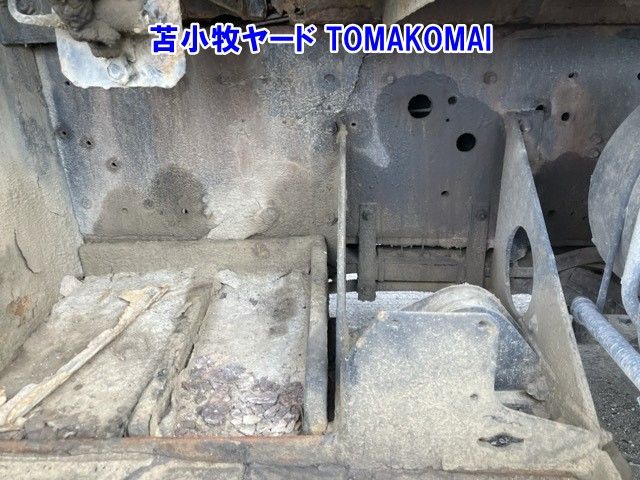 2005 Isuzu Giga dump auction photo 15