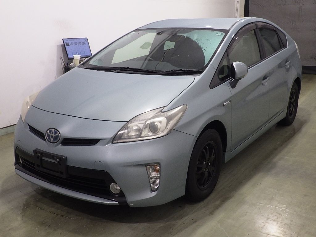 2013 Toyota Prius G auction photo 4