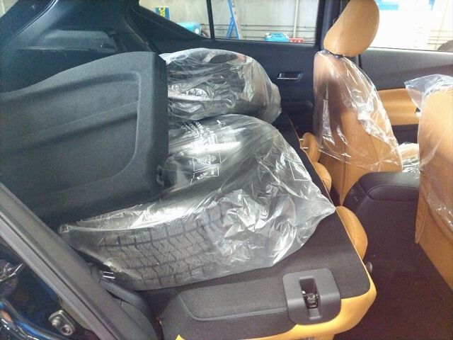 2021 Nissan Kicks X Two-Tone Interior Edition auction photo 6