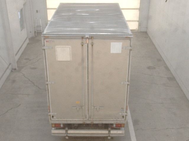 2017 Isuzu Elf Van auction photo 3