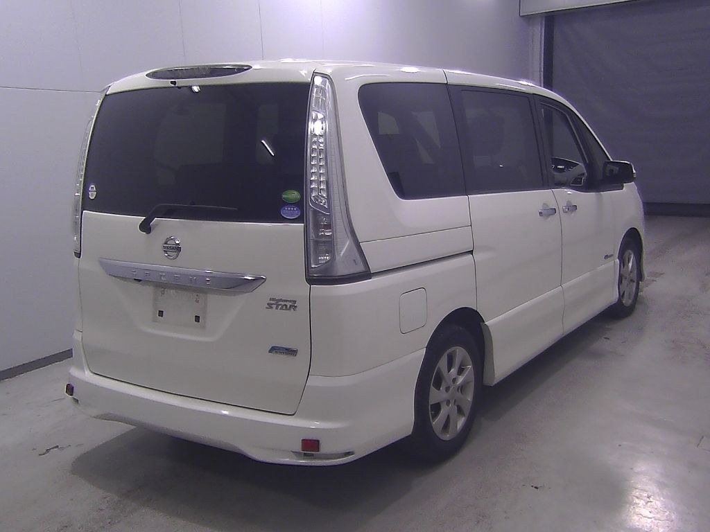 2013 Nissan Serena Highway Star S Hybrid auction photo 2