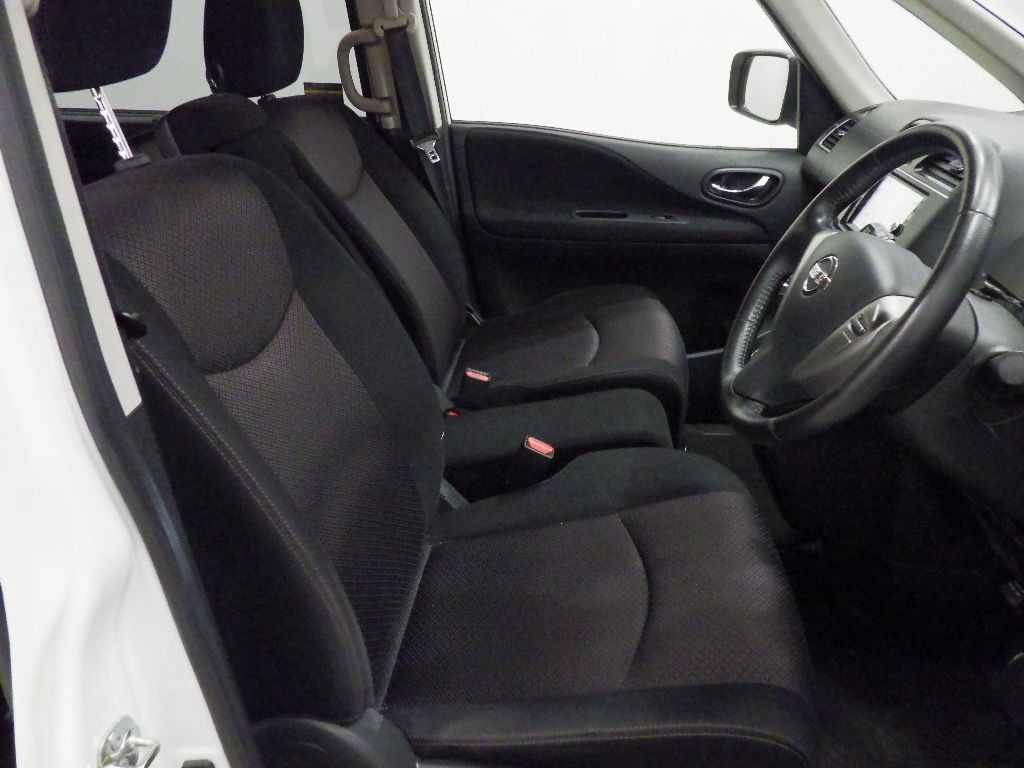 2013 Nissan Serena Highway Star S Hybrid auction photo 6