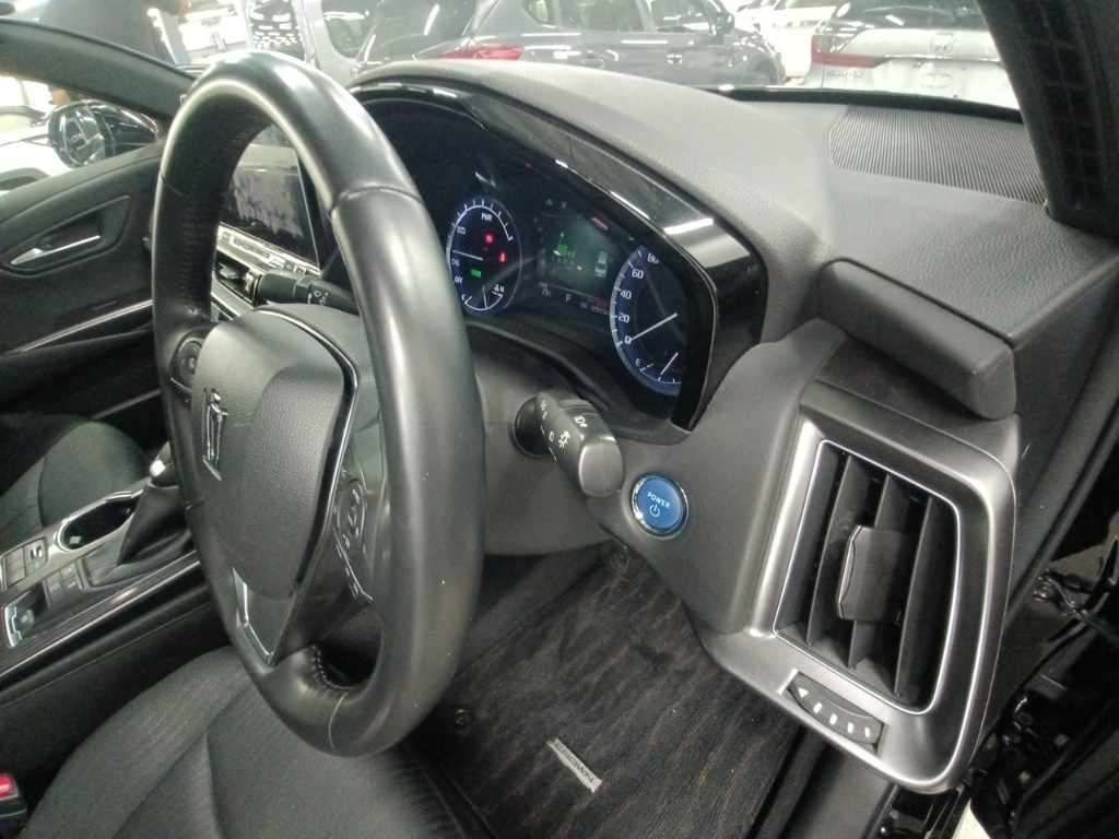 2021 Toyota Crown auction photo 9