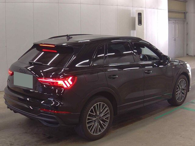 2023 Audi Q3 35TFSI Sライン auction photo 5