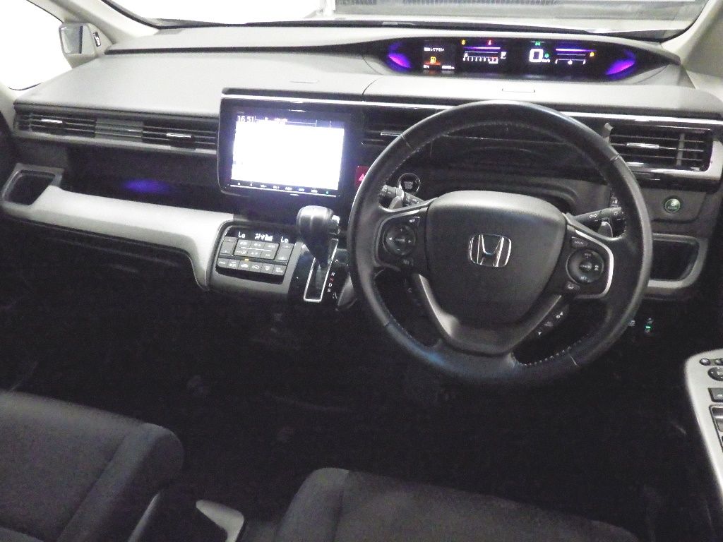 2021 Honda Stepwgn Honda Sensing (7 seats) auction photo 3