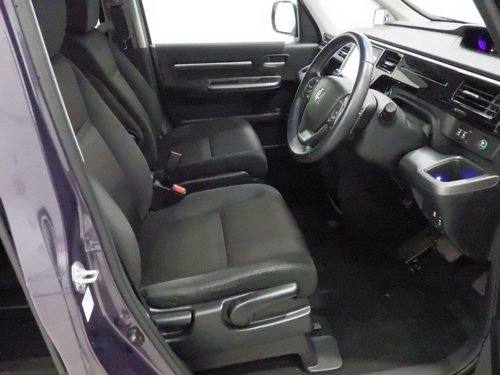 2021 Honda Stepwgn Honda Sensing (7 seats) auction photo 6