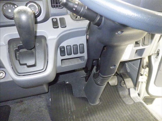 2016 Mitsubishi Fuso Canter Van auction photo 8