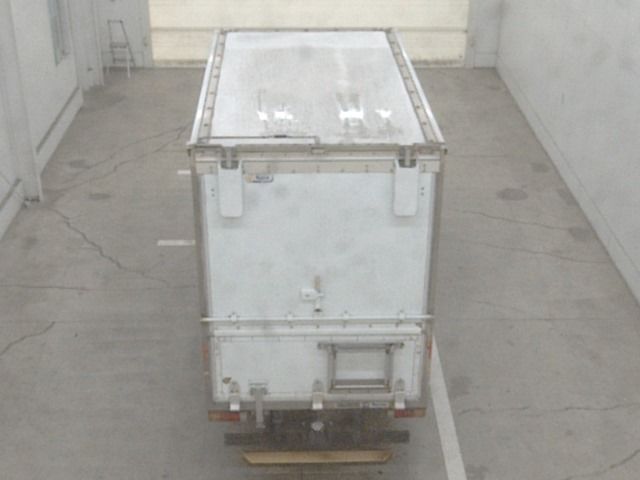 2016 Mitsubishi Fuso Canter Van auction photo 3