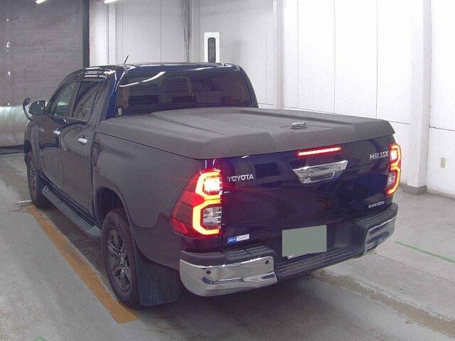 2021 Toyota Hilux Z 4WD auction photo 2