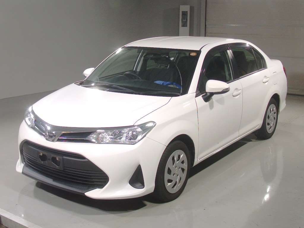 Japan Auction Vehicles 4 2021 Toyota Corolla Axio EX auction photo