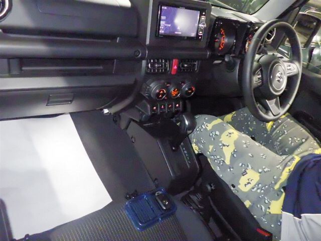 2025 Suzuki Jimny XC 4WD auction photo 3