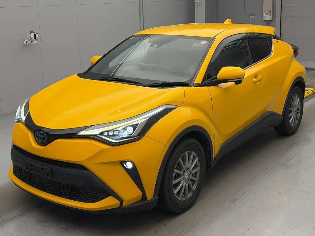Japan Auction Vehicles 4 2021 Toyota C-HR G auction photo