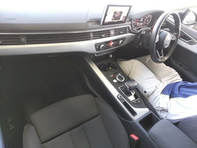 2017 Audi A4 1.4TFSIスポーツ auction photo 3