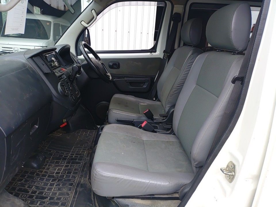 2019 Toyota LiteAce auction photo 16