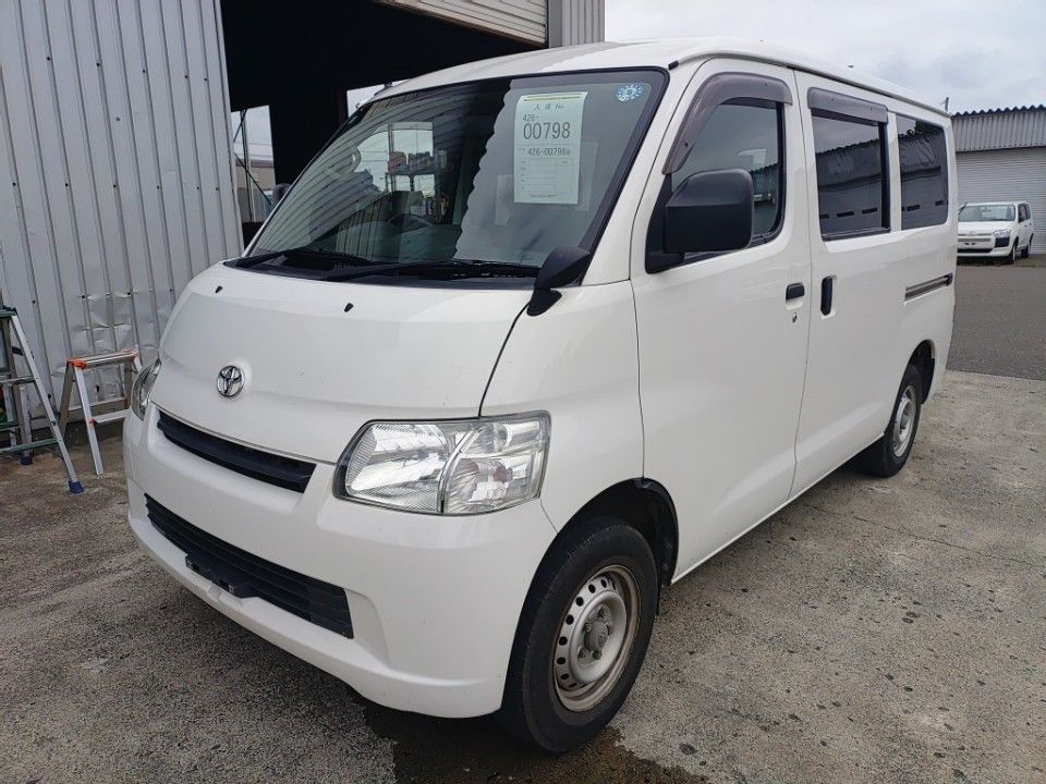 2019 Toyota LiteAce Japan auction vehicle