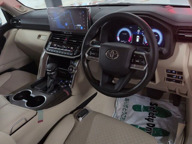 2025 Toyota Land Cruiser ZX 4WD auction photo 3