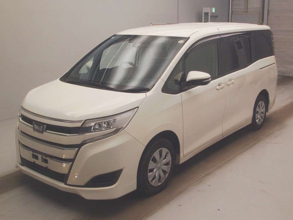 2017 Toyota Noah X Japan auction vehicle