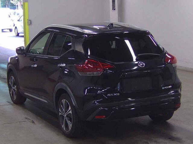 2021 Nissan Kicks X auction photo 2