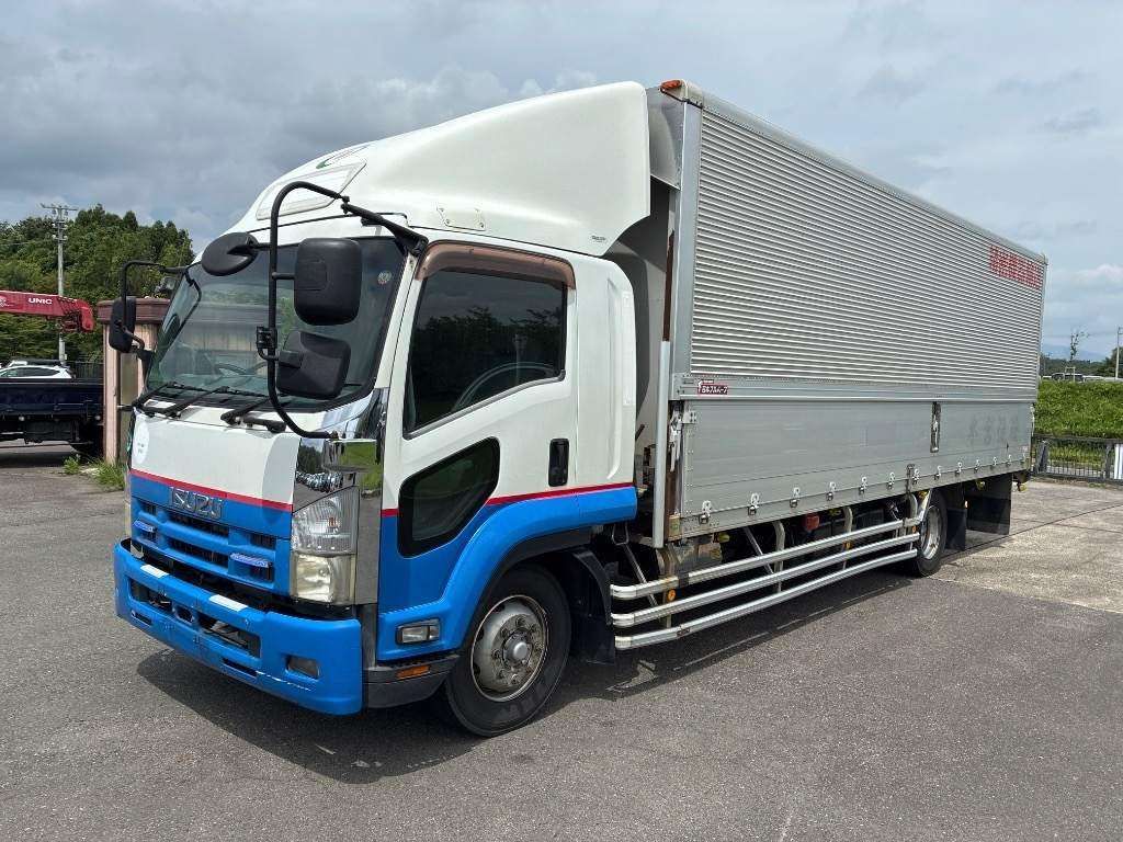 2012 Isuzu Forward Wingsha Japan auction vehicle
