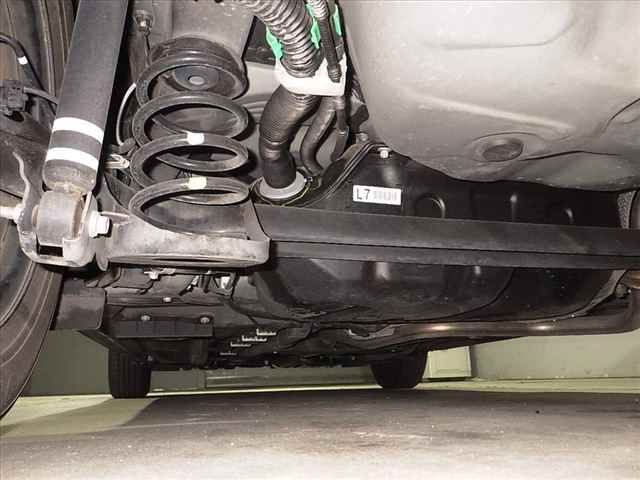 2019 Toyota Vitz FセーフティエディションIII auction photo 7