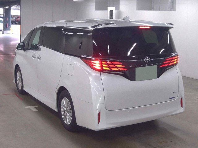 2025 Toyota Alphard X auction photo 2