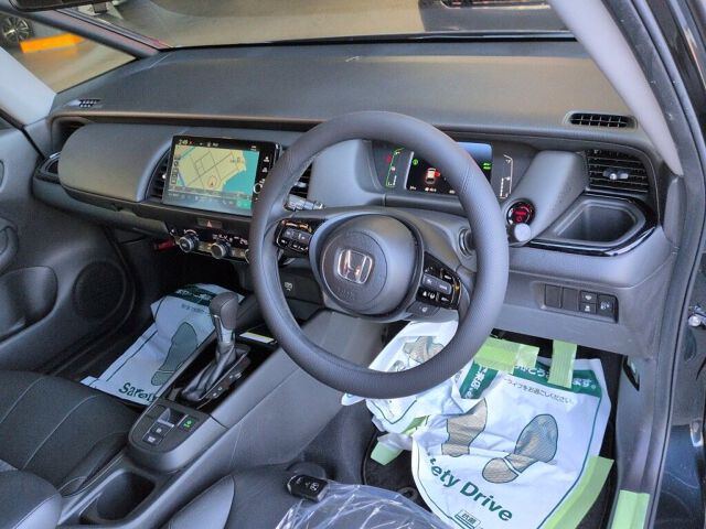 2023 Honda Fit EHEVリュクス auction photo 3