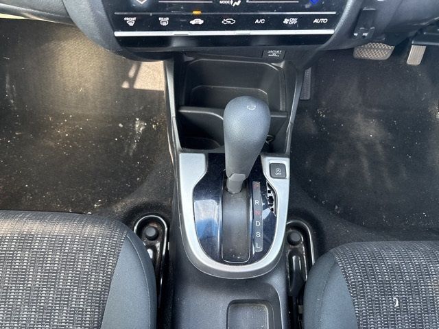 2015 Honda Fit 13G F Package auction photo 4
