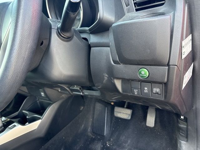 2015 Honda Fit 13G F Package auction photo 5