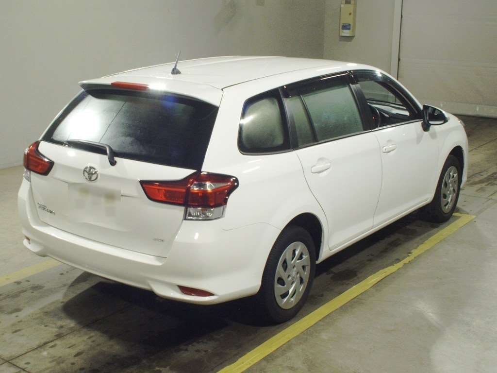 2021 Toyota Corolla Fielder EX 4WD auction photo 2